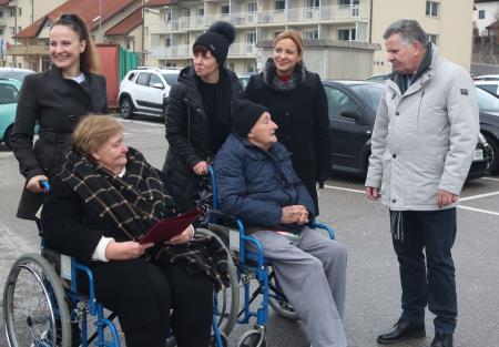 Slovesnost ob postavitvi Mobila na veter 08 Foto Ljubo Vukelič